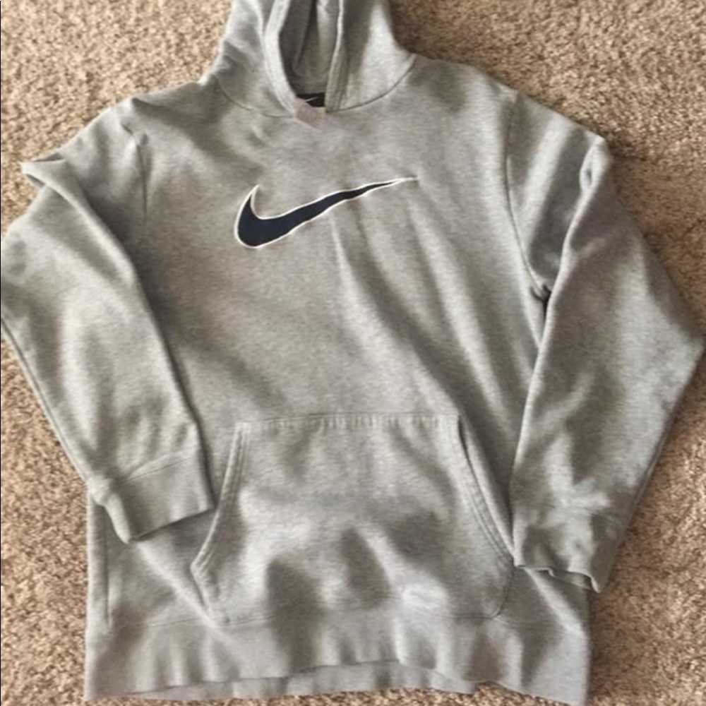 Boys Nike xl hooded sweat shirt